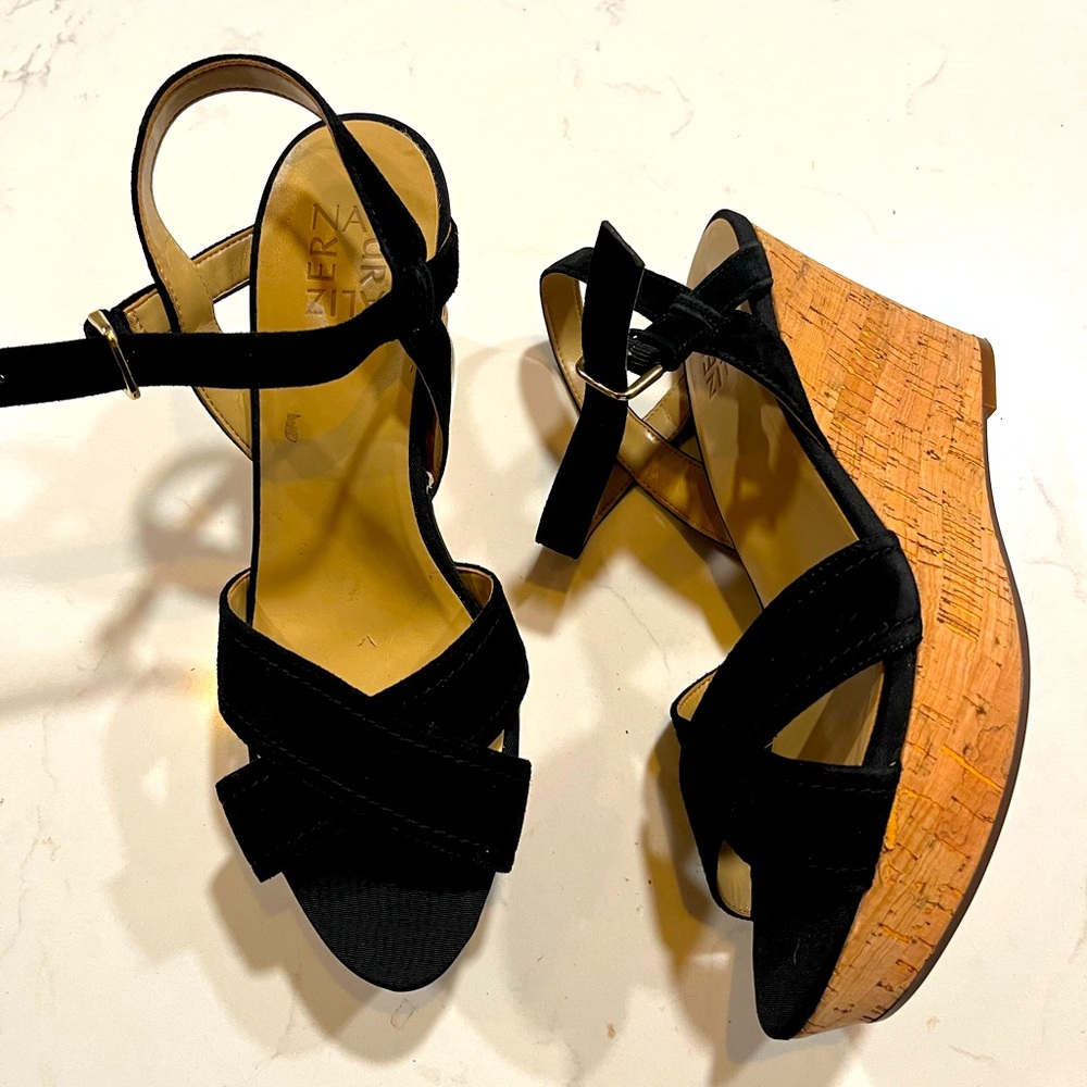 New Naturalizer Size 8 Black Suede cork wedge sandal.